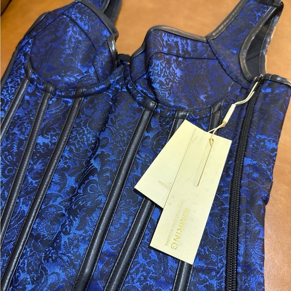 Kimring vintage y2k corset top. - Picture 3 of 5
